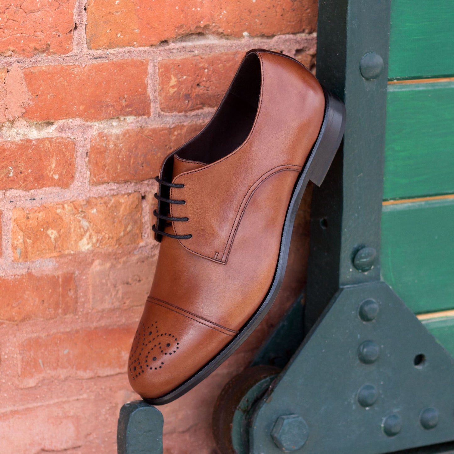 Derby Shoes with Brown Painted Calf, Leather Sole & Men's Style